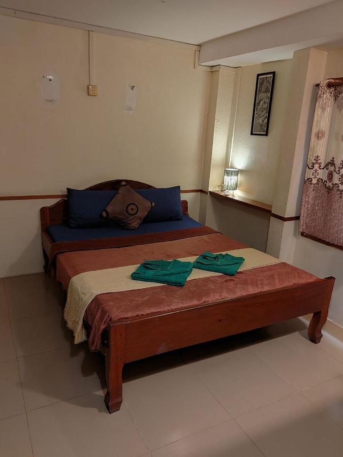Soben Cafe Guesthouse & Restaurant Siem Reap Exterior photo